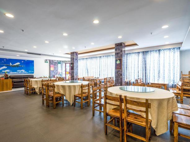 Imagen del bar/restaurante del Hotel Renhe Good East Hotel. Foto 5