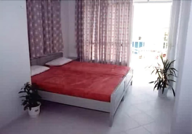 Imagen de la habitación del Hotel Renia Studios. Foto 4