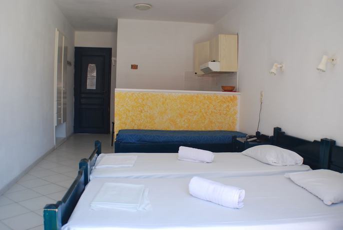 Imagen de la habitación del Hotel Renia Studios. Foto 12
