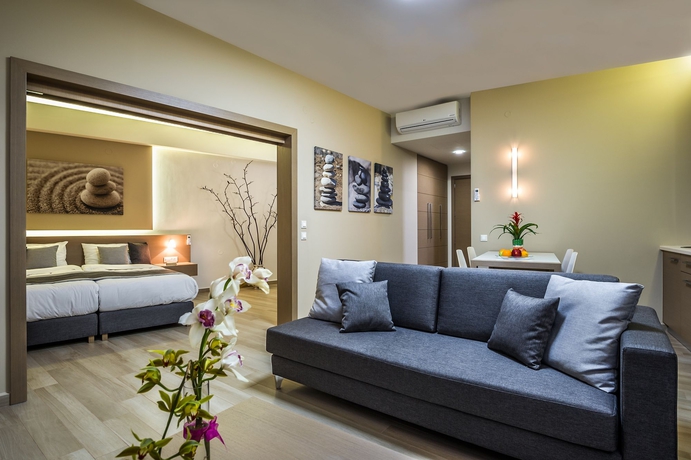 Imagen de los interiores del Hotel Renieris. Foto 16