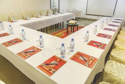 Imagen de los interiores del Hotel Renion Hills. Foto 4