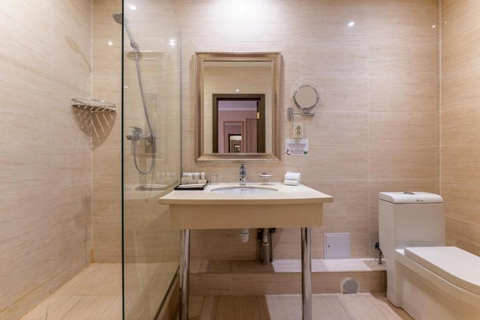 Imagen de la habitación del Hotel Renion Park. Foto 2