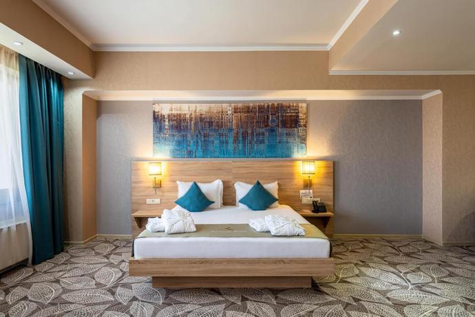 Imagen de la habitación del Hotel Renion Park. Foto 5