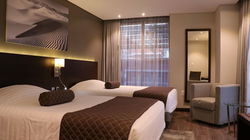 Imagen general del Hotel Rennova. Foto 15