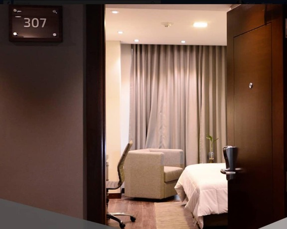 Imagen de la habitación del Hotel Rennova. Foto 19