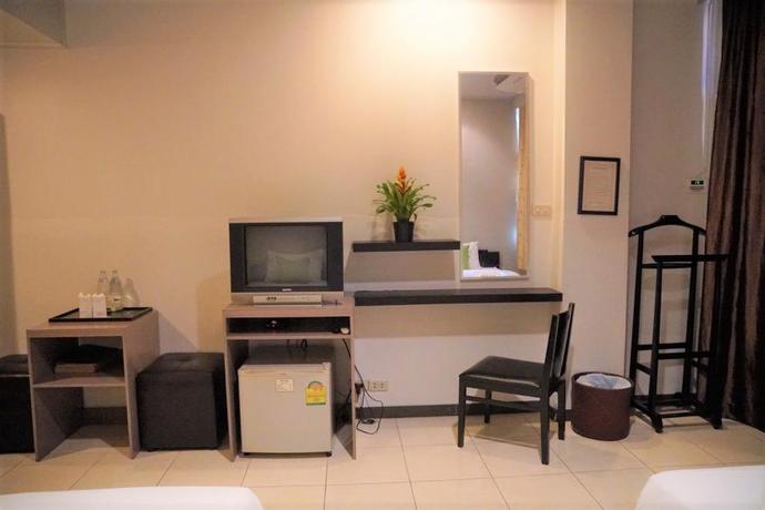 Imagen de la habitación del Hotel Reno, Bangkok. Foto 9