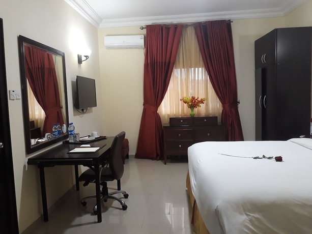Imagen de la habitación del Hotel Reno. Foto 6