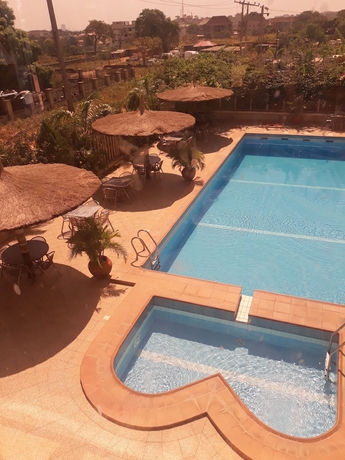 Imagen general del Hotel Reno. Foto 1