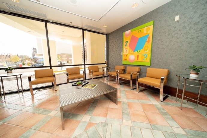 Imagen de los interiores del Hotel Reno Suites. Foto 19