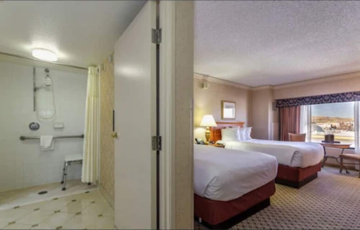 Imagen de la habitación del Hotel Reno Suites. Foto 10