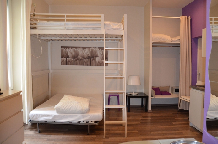 Imagen de los interiores del Hotel Rent Cannes Meubl&eacute;s Gambetta. Foto 14