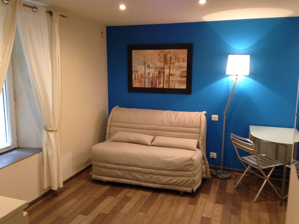 Imagen de los interiores del Hotel Rent Cannes Meubl&eacute;s Gambetta. Foto 16