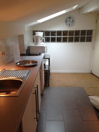Imagen de la habitación del Hotel Rent Cannes Meubl&eacute;s Gambetta. Foto 9