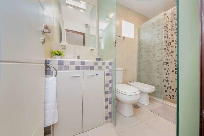 Imagen de la habitación del Hotel Rent San Jos&eacute; de Calasanz AB3. Foto 10