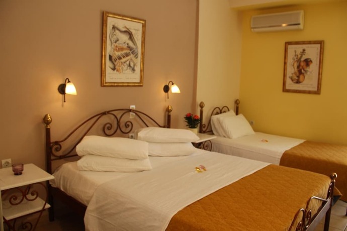 Imagen de la habitación del Hotel Rentaki Villas. Foto 14