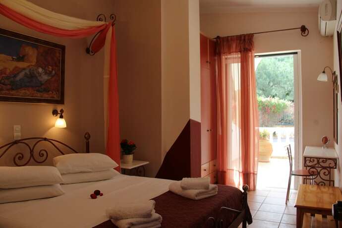 Imagen general del Hotel Rentaki Villas. Foto 5