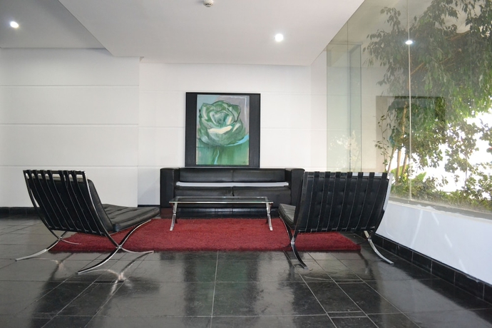 Imagen de los interiores del Hotel Rentasuite. Foto 18