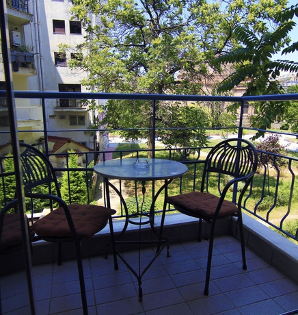 Imagen de los exteriores del Hotel Rentrooms Thessaloniki. Foto 14