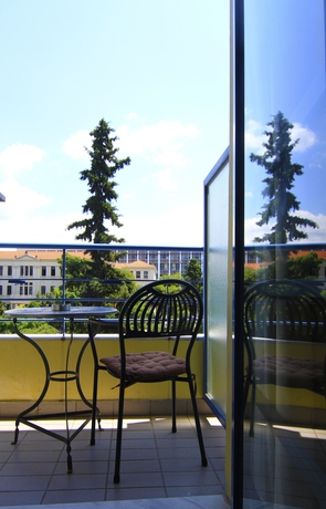Imagen de los exteriores del Hotel Rentrooms Thessaloniki. Foto 15
