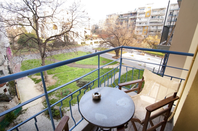 Imagen de los exteriores del Hotel Rentrooms Thessaloniki. Foto 17