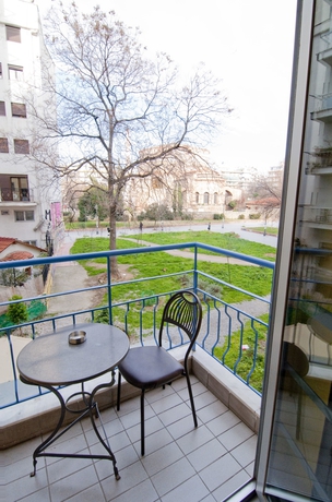 Imagen de los exteriores del Hotel Rentrooms Thessaloniki. Foto 19