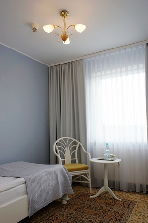 Imagen de la habitación del Hotel Renusz. Foto 3
