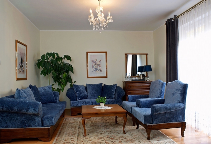 Imagen de la habitación del Hotel Renusz. Foto 7