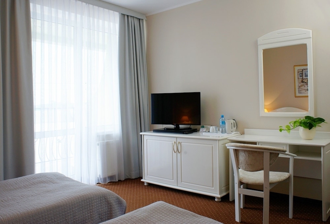 Imagen de la habitación del Hotel Renusz. Foto 10