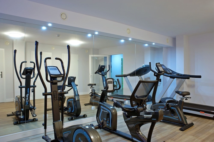 Imagen de los interiores del Hotel Renusz. Foto 16