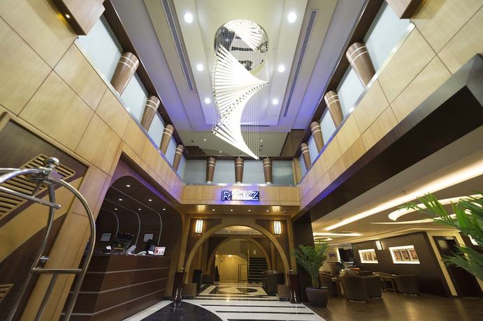 Imagen de los interiores del Hotel Renz Hotel. Foto 17