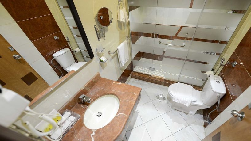 Imagen de la habitación del Hotel Renz Hotel. Foto 5