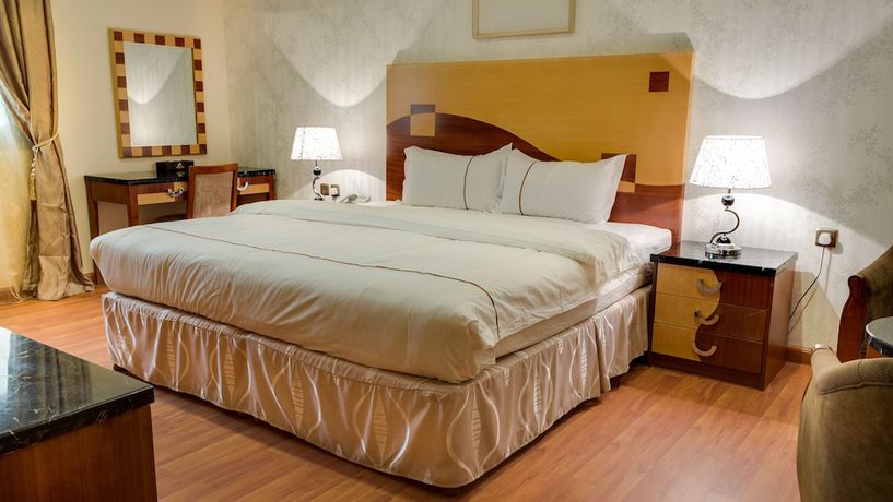 Imagen de la habitación del Hotel Renz Hotel. Foto 6