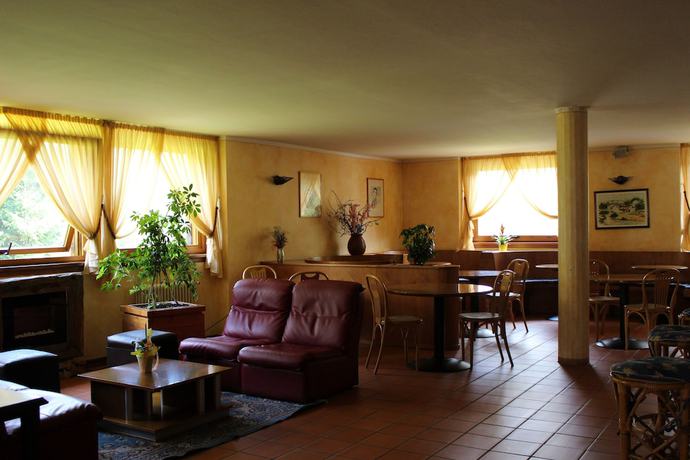 Imagen de los interiores del Hotel Renzi. Foto 18