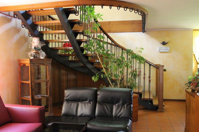 Imagen de los interiores del Hotel Renzi. Foto 19