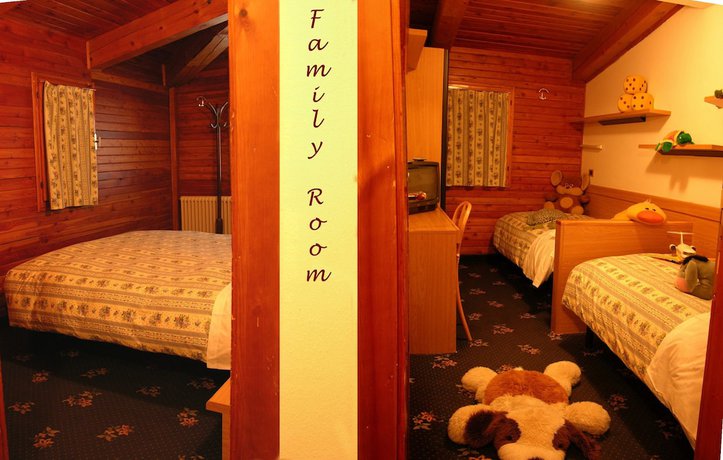 Imagen de la habitación del Hotel Renzi. Foto 15