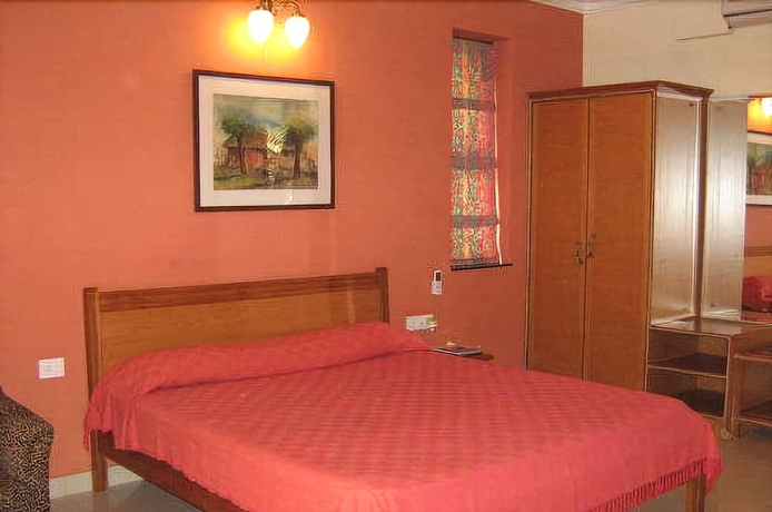 Imagen de la habitación del Hotel Renzo's Inn. Foto 5