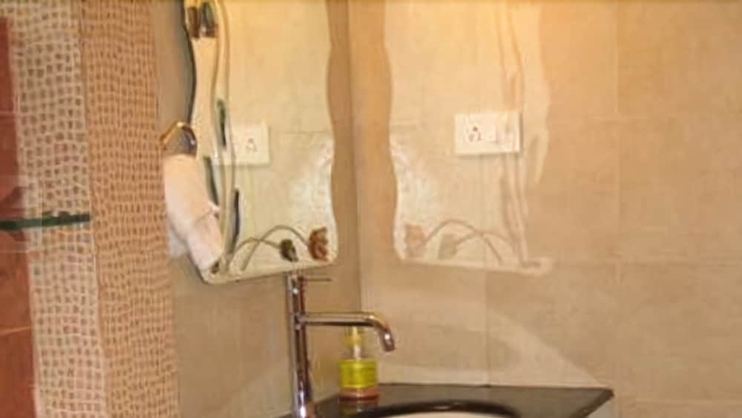 Imagen de la habitación del Hotel Renzo's Inn. Foto 15