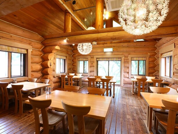Imagen del bar/restaurante del Hotel Reposer Hakuba. Foto 16