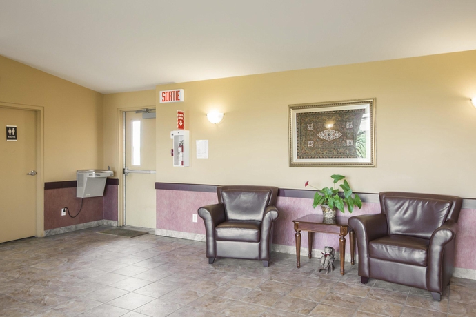 Imagen de los interiores del Hotel Repotel Levis. Foto 15