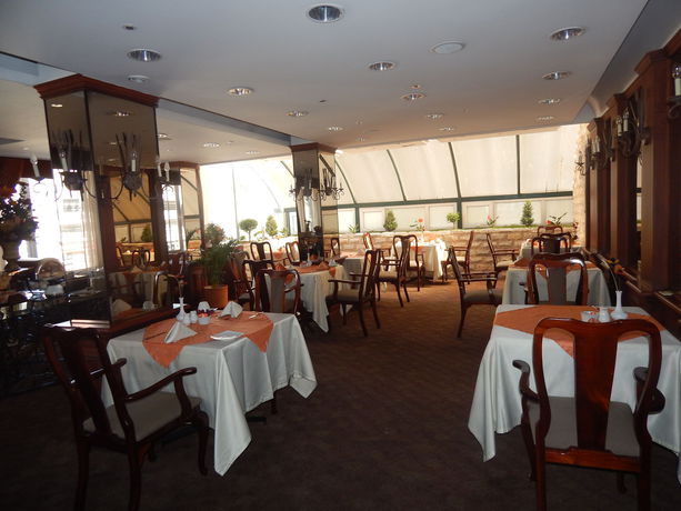 Imagen del bar/restaurante del Hotel Rep&uacute;blica, Quito. Foto 2