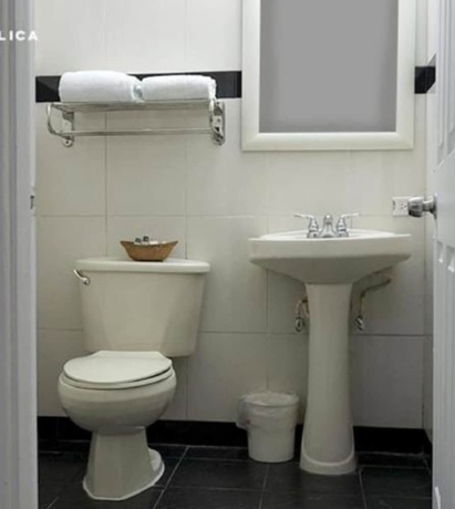 Imagen de la habitación del Hotel Rep&uacute;blica, Santa Ana. Foto 19