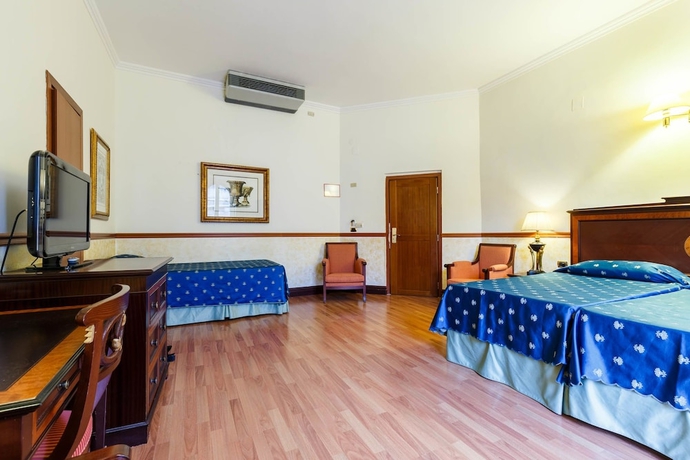 Imagen de la habitación del Hotel Repubblica. Foto 9