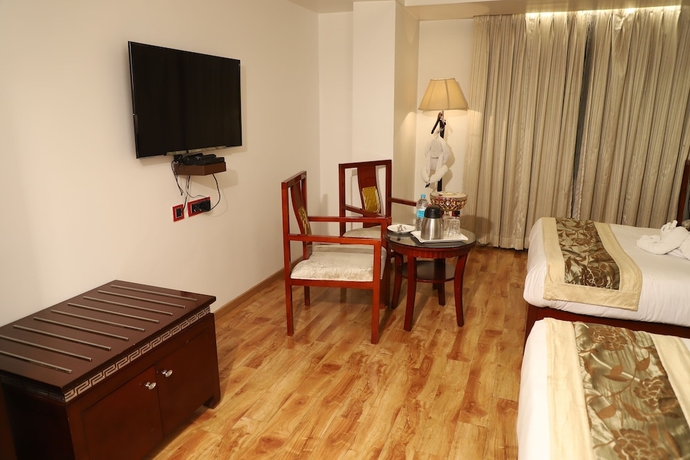 Imagen de la habitación del Hotel Republic. Foto 9