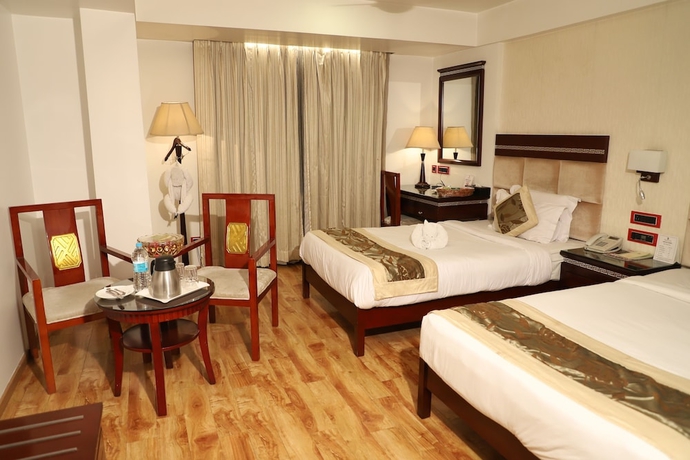 Imagen de la habitación del Hotel Republic. Foto 16