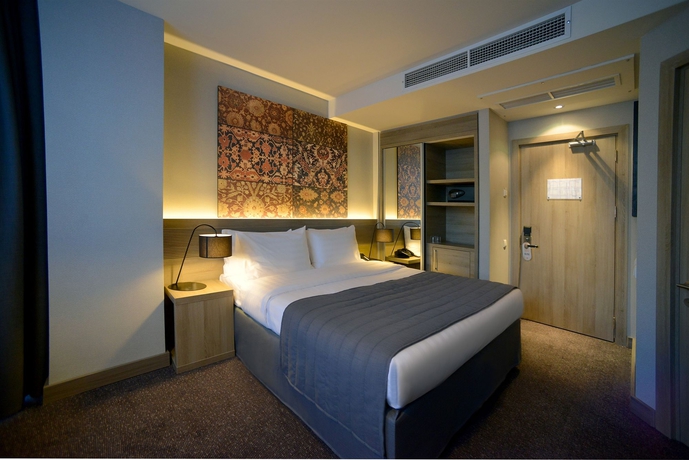 Imagen de la habitación del Hotel Republica Yerevan. Foto 8