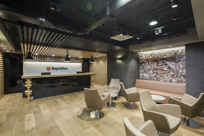 Imagen de los interiores del Hotel Republica Yerevan. Foto 16