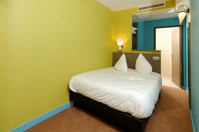 Imagen de la habitación del Hotel Republik. Foto 5