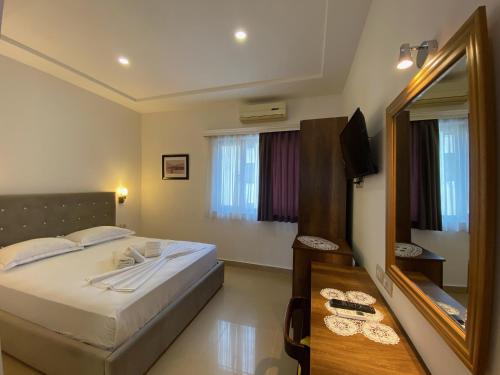 Imagen de la habitación del Hotel Republika Berat. Foto 14