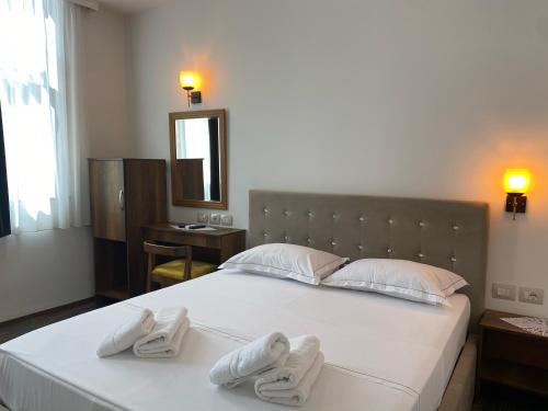 Imagen de la habitación del Hotel Republika Berat. Foto 15