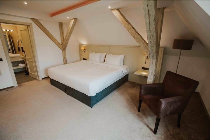 Imagen de la habitación del Hotel Republique, Sibiu. Foto 6